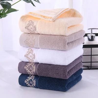 Coordinated stack of bath towels