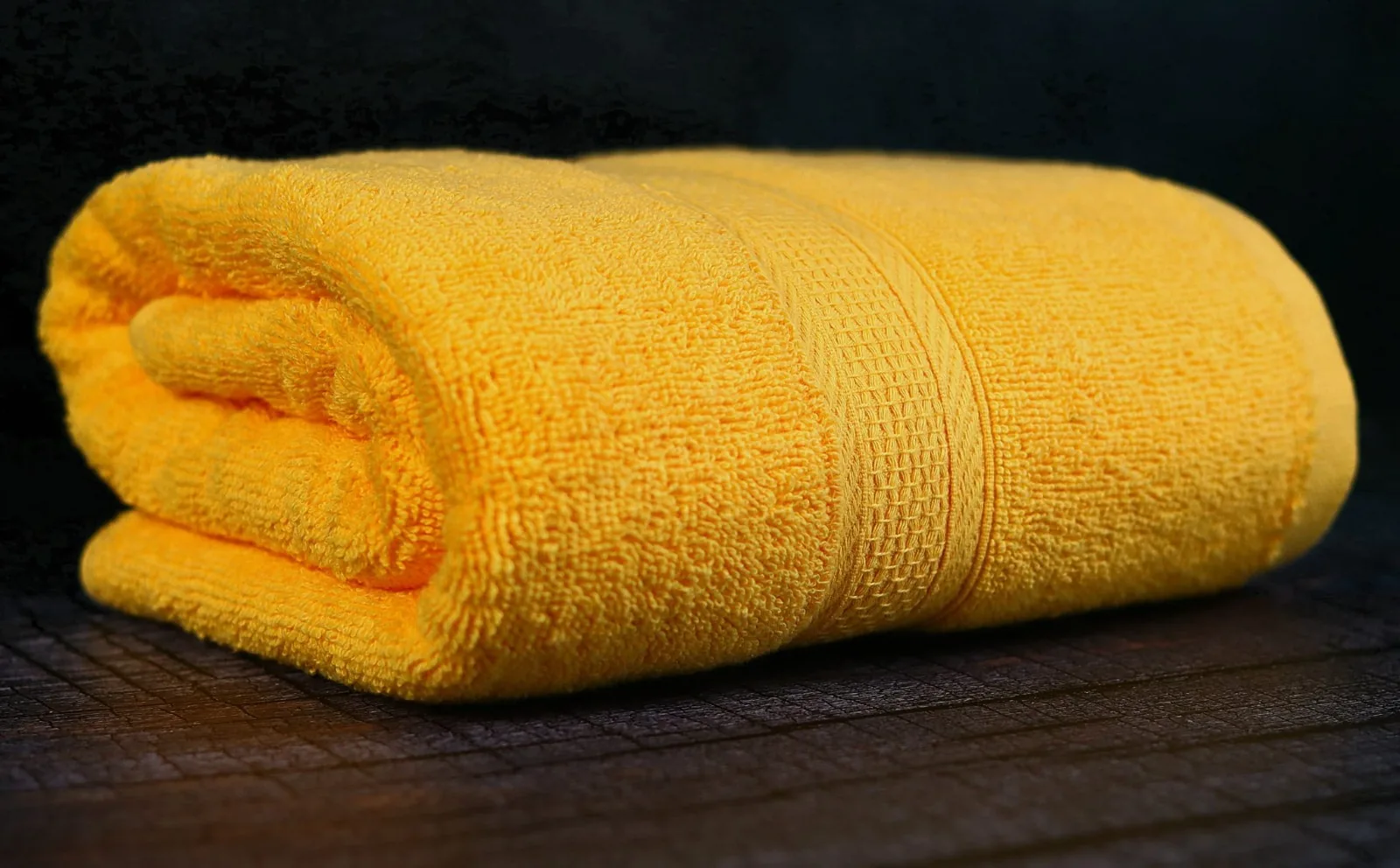 Golden bath towel collection